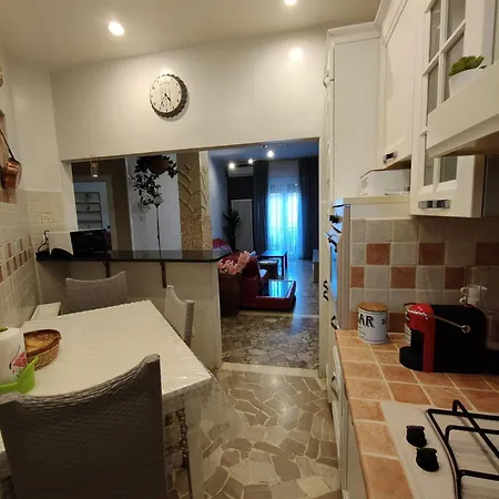 Apartamento Elegante 90 Mq Zona Corticella Fiera