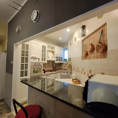 Apartamento Elegante 90 Mq Zona Corticella Fiera
